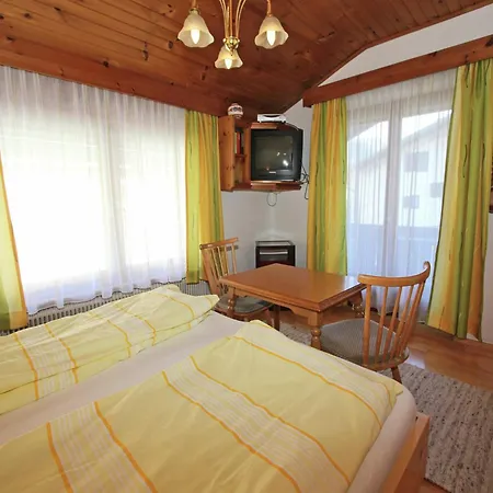 Vintage In Near Area 菲根